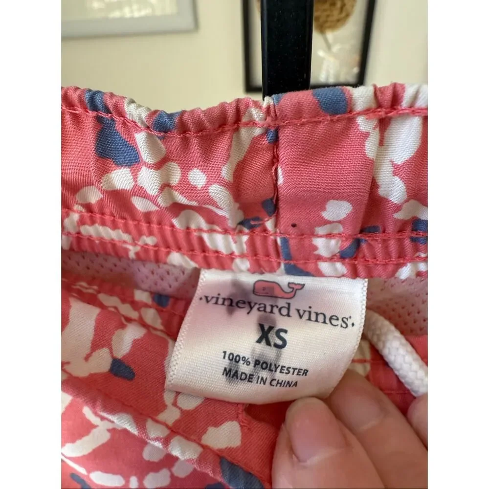 Vineyard Vines Chappy Pink Fish Skeleton Swim Trunks $100 XS
